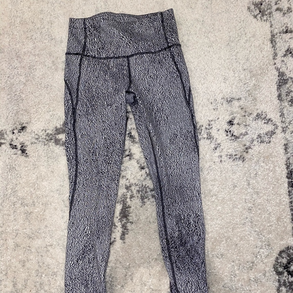 Lululemon leggings!